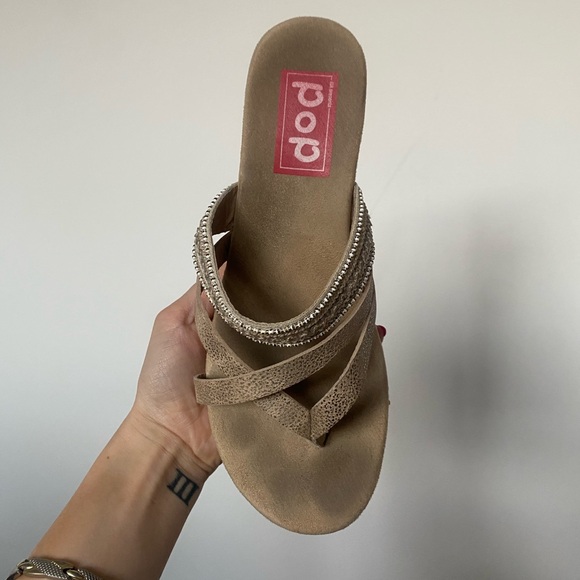 POP Wedges - Picture 2 of 5